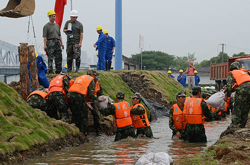 宁波举行2014年防汛防台风应急响应演练