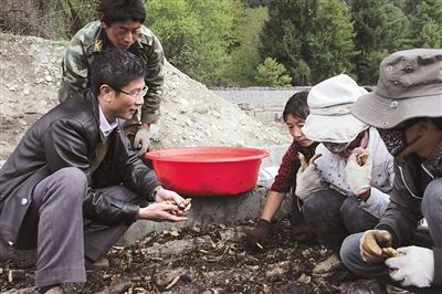 ����Կ�Ԯ��20���꣺Я�ִ�����д�Կ�֧Ԯ������