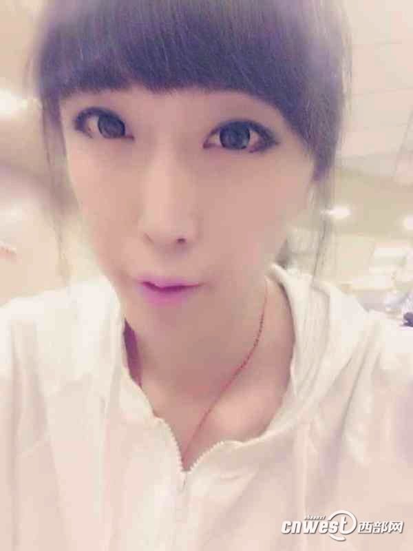 西北大学日语系男生扮女装难辨雌雄