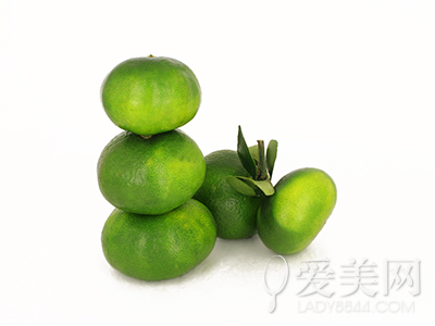 <em>脱发</em>就<em>吃</em>3类食物-<em>脱发</em>,<em>维生素</em>,<em>头发</em>,菠菜,代表-