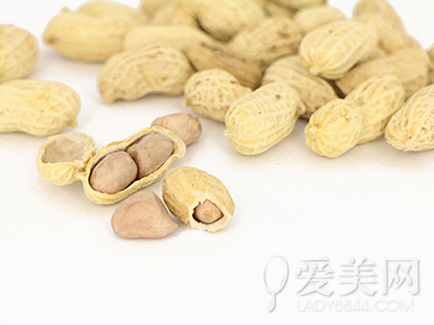 <em>脱发</em>就<em>吃</em>3类食物-<em>脱发</em>,<em>维生素</em>,<em>头发</em>,菠菜,代表-