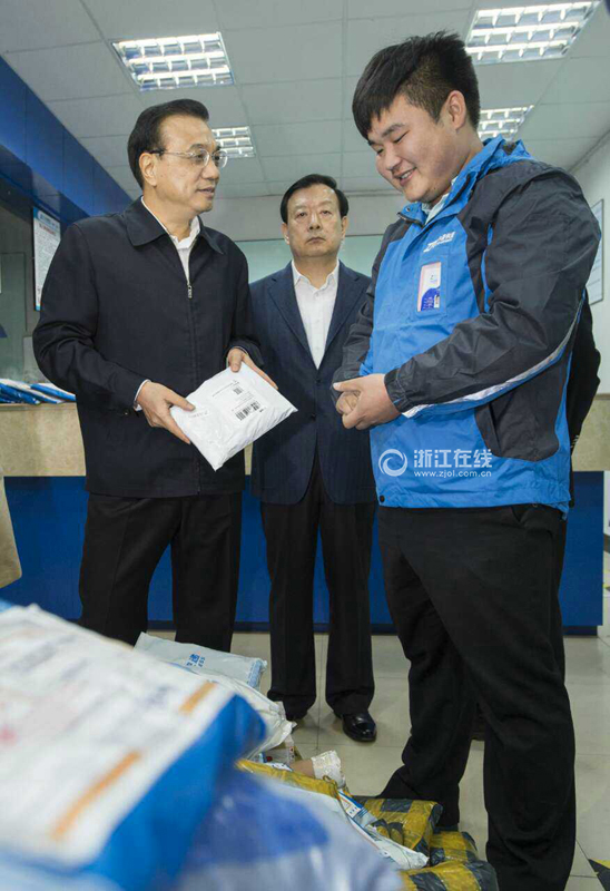 义乌淘宝村快递哥:总理走后,我都舍不得洗手