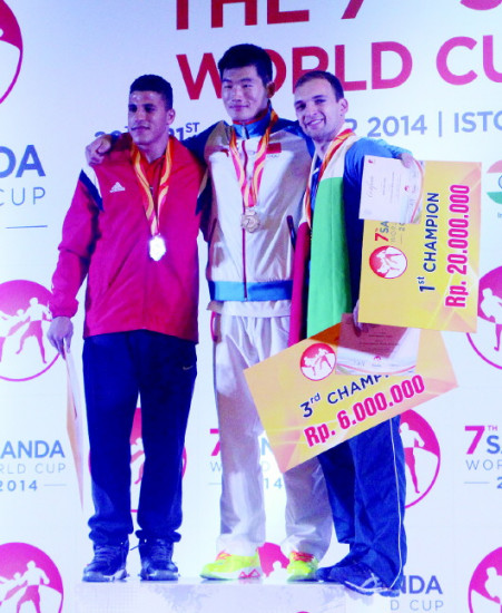 山东好汉卞庆各勇夺世界杯武术散打冠军(图)-山