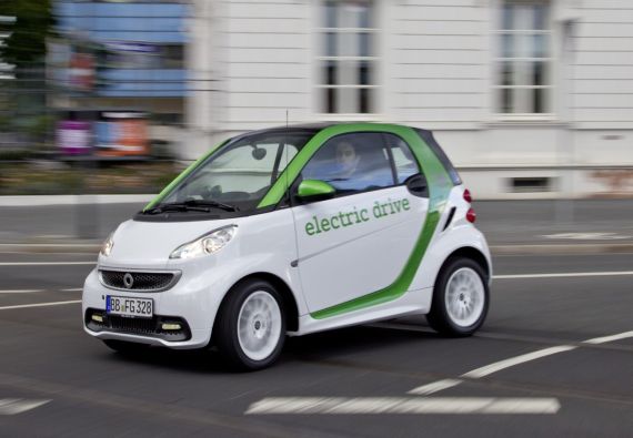 破旧立新 戴姆勒又图光伏大计-戴姆勒,伏,accu