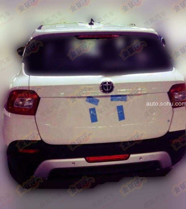 曝华晨中华V3谍照 外观运动/定位小型SUV