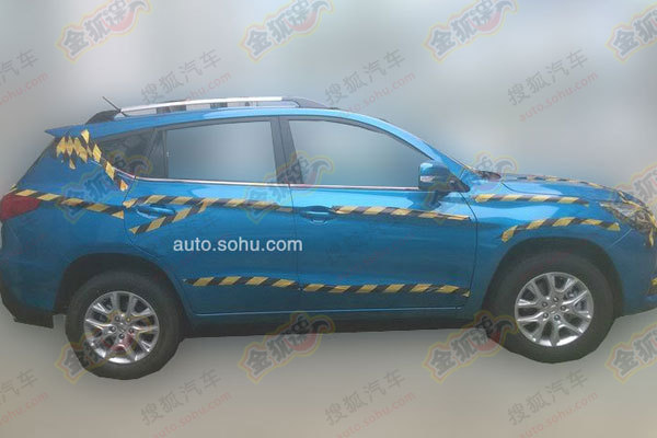 比亚迪S3低伪谍照曝光 将定位紧凑型suv