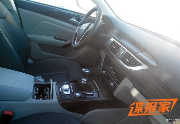 或将年内上市 众泰中级车Z600内饰图曝光