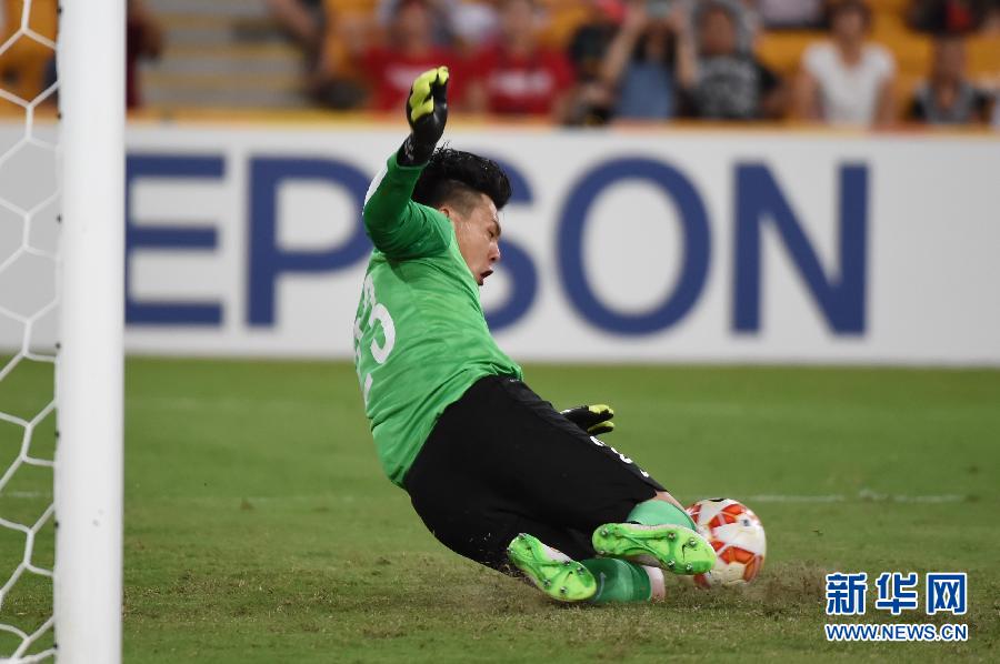 中国队门将王大雷扑出点球 精彩瞬间-中国队,将