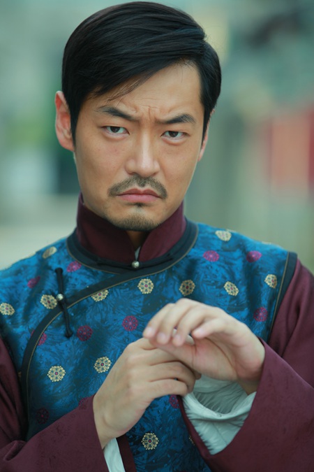 《新京华烟云》热播 赵魏诠释腹黑角色-京华烟