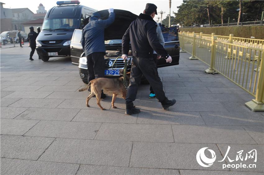 ��ͼ��15ֻ�ѱ�Ȯ�㳡��������ó�