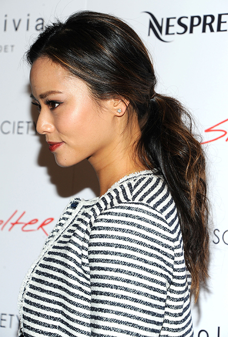 马尾也高大上 跟名流学新娘发型-马尾,红,毯-中