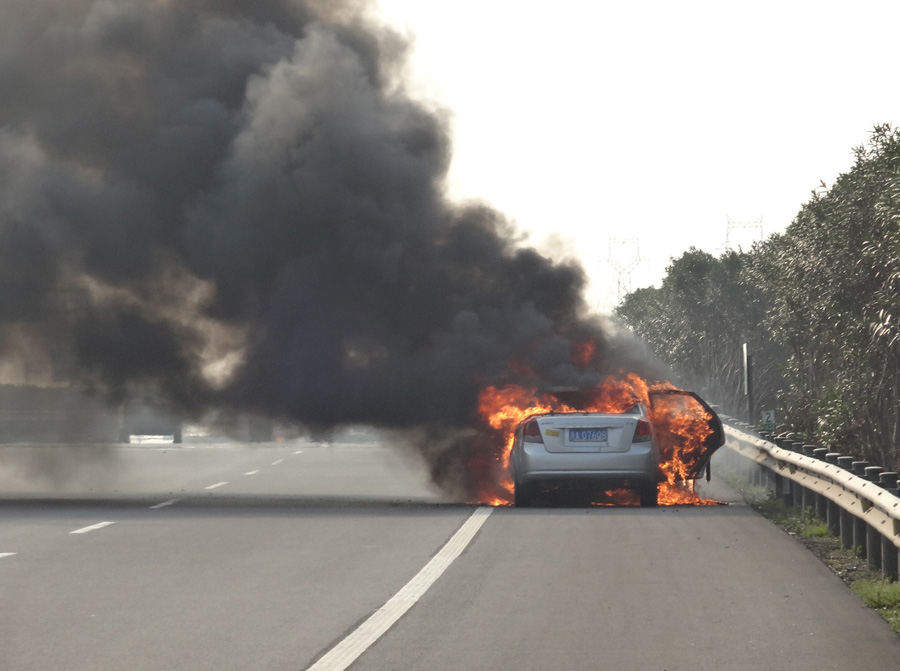 ��һ�γ��ں������������ȼ