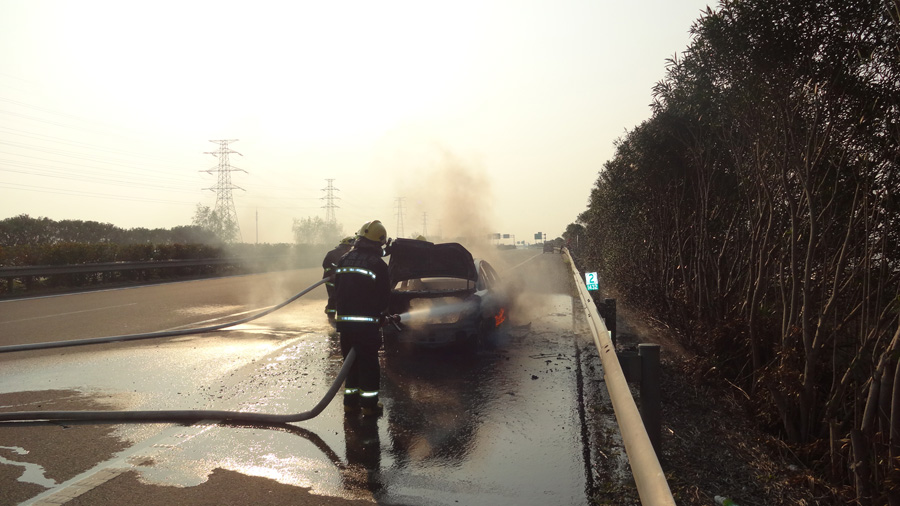 ��һ�γ��ں������������ȼ