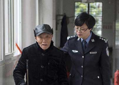 让群众真心点赞的民警胡朝霞