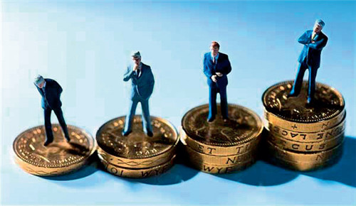 银行存款降不良贷款大增 员工薪酬普降成大势