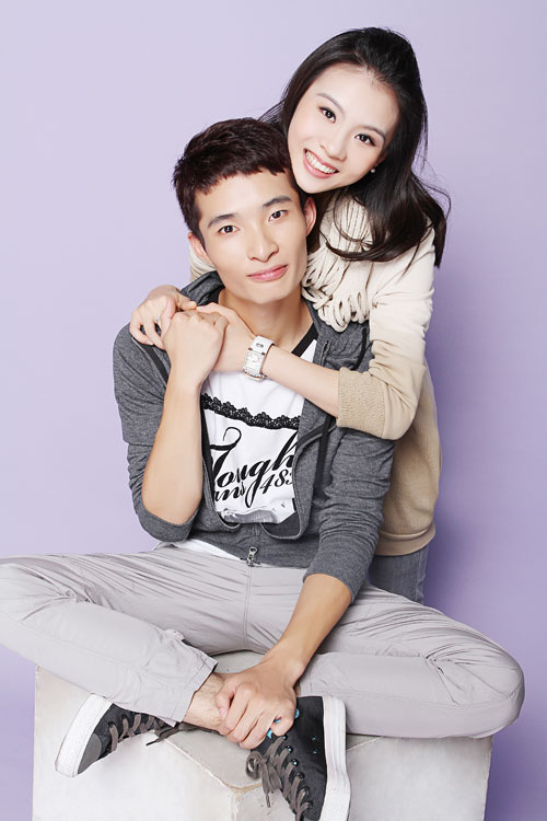 中国艺术体操名将写真 邓森悦展示古典美-中国