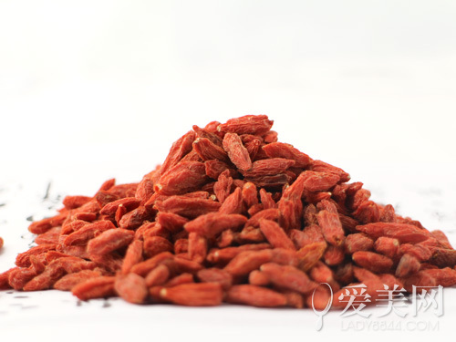 <em>阴虚内热</em>十种症状 饮食巧妙改善-<em>阴虚内热</em>,症状