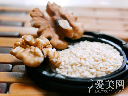 刺激性食物致脱发 防<em>脱</em>均衡<em>营养</em>-刺激性,<em>营养</em>,