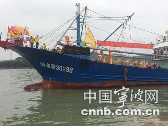 象山石浦海鲜面_野生膏蟹糊秘制马鲛鱼象山石浦老刘家甲板海鲜来了