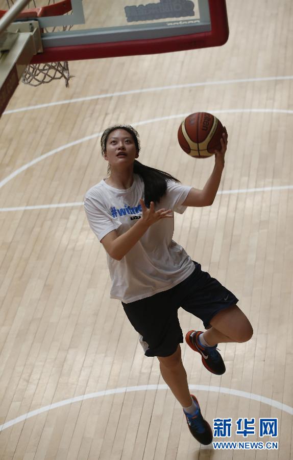 清华附中女孩即将赴美追寻篮球梦-清华,附中,赴