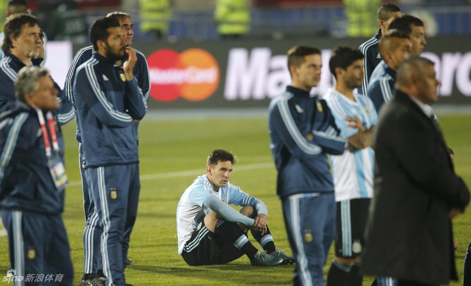 美洲杯-梅西遭封杀 阿根廷两失点球1-4失冠-阿