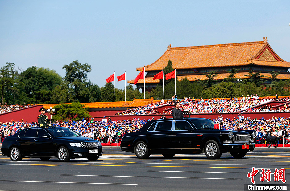 抗战胜利日阅兵：习近平检阅部队