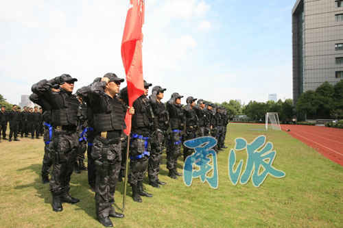 揭秘宁波蓝鲨突击队32名队员个个反恐精英