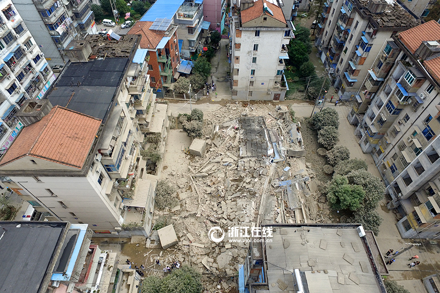 诸暨市乡村人口_诸暨市地图(2)