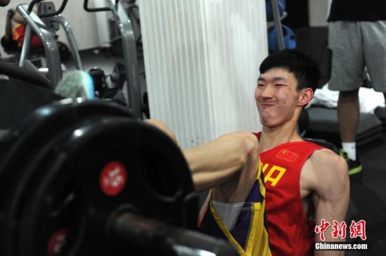 NBA模拟选秀网站更新2016选秀 周琦排名第1