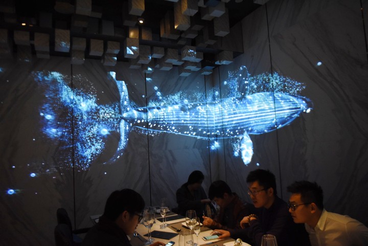 杭州首家3d全息投影餐厅开业(图)