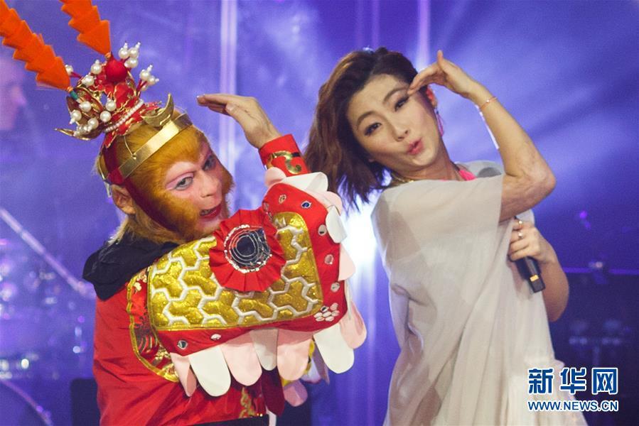 六小龄童纽约表演贺新春_中国宁波网_首页精