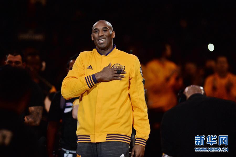 科比告别赛:湖人胜爵士