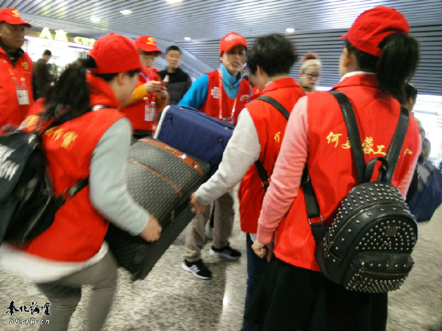 迎接G20峰会 志愿者参与文明使者上路劝导活