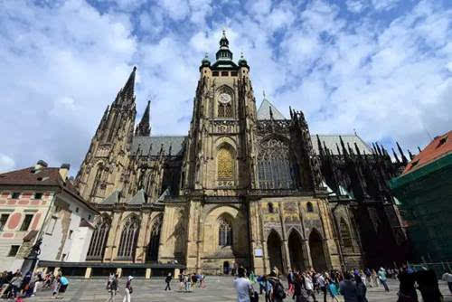 宁波人游欧洲17国月底可去杭州办签证