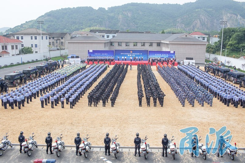 防暴实战演练很酷很炫目 护航G20峰会