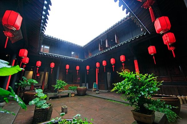 在这座城可有一间民宿深藏乡愁?我们正在寻觅