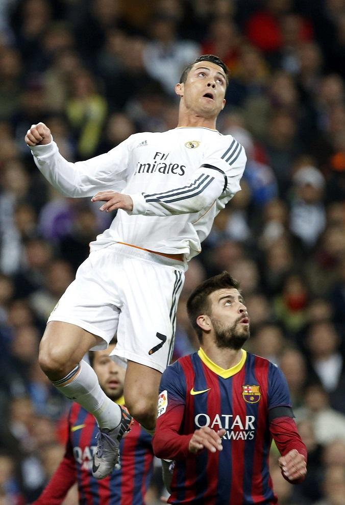 C罗逆天弹跳惊呆球童 比肩科比稍逊卡特-新闻