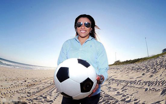 玛塔压阵巴西女足力争奖牌 悭锵玫瑰欲冲击八