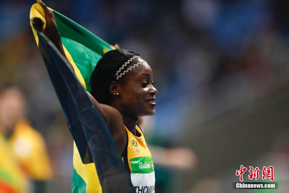 奥运百米女飞人大战 汤普森夺得金牌
