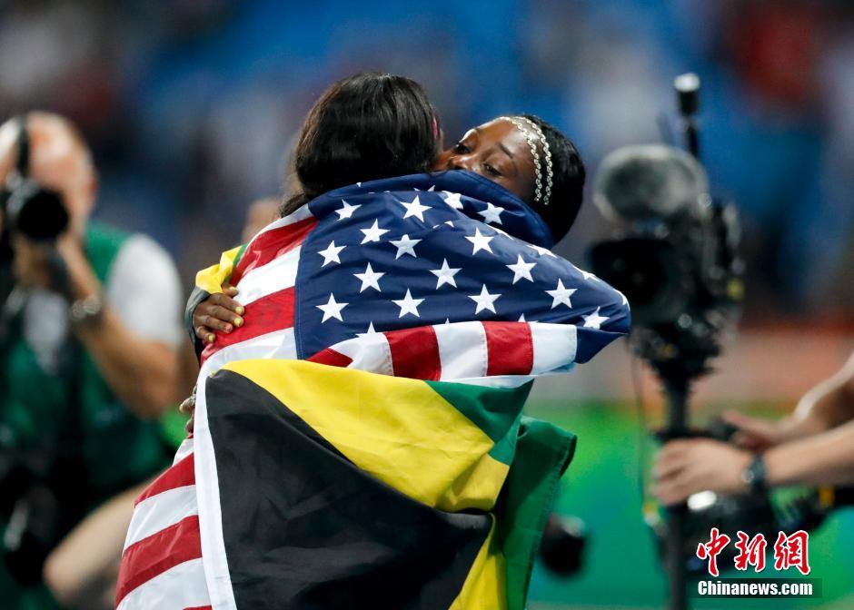 奥运百米女飞人大战 汤普森夺得金牌