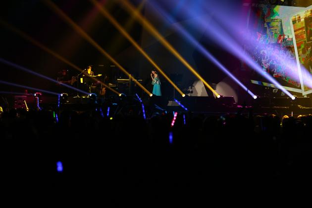 卓依婷依然记得演唱会北京站圆满落幕