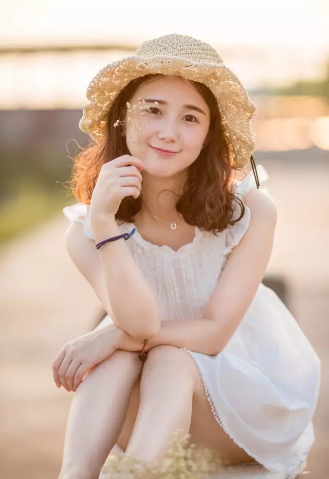 学艺术品投资的女孩 给自己定了个小目标 不是