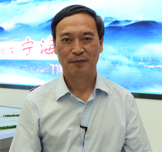 宁海县委书记      褚银良
