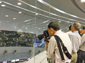 宁波地铁真是安全便捷 市民代表参观轨道交通