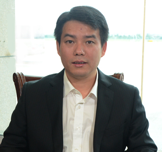 宁波机场与物流园区管委会主任  徐强