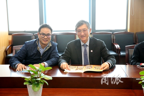 自豪!中国康复医学第一人是姜山人 今天他回