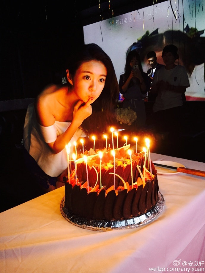 安以轩认为 剩女 是褒义词 谈感情有洁癖