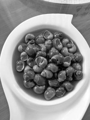 鄞州这家小店做的敲骨浆、醉香螺 散发浓郁家