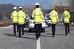 陕西高速交警也时尚!集体跳舞拜年