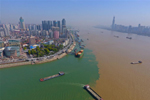 “泾渭分明”